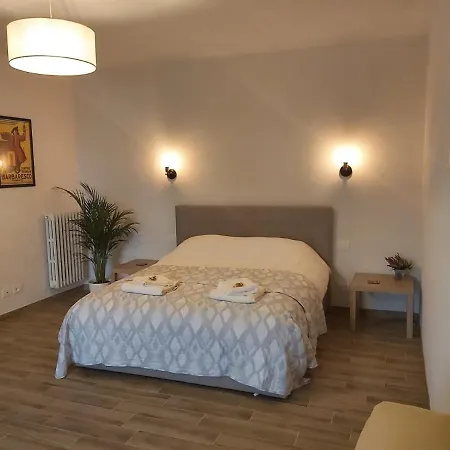 Lopiano Bed & Breakfast Roddino
